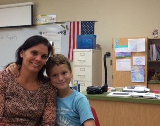 Donna Hoagland donates kidney to student’s sick mother Donna Hoagland donates kidney to student's sick mother