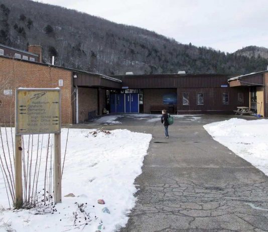 High school closing down in Rochester High school closing down in Rochester