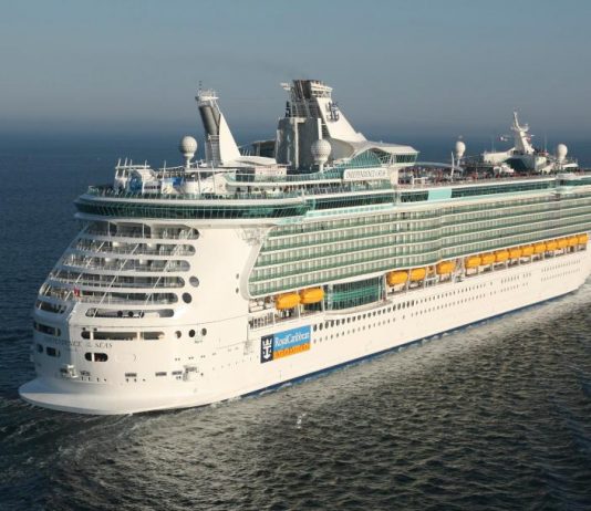 Royal Caribbean passengers sick with gastrointestinal bug, Report Royal Caribbean passengers sick with gastrointestinal bug, Report