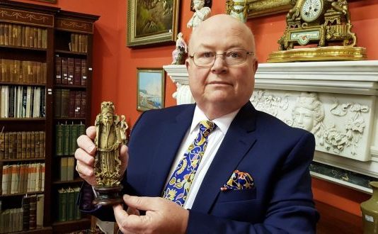 Irish man’s €60 souvenir turns out to be €30,000 Ice Age relic Irish man’s €60 souvenir turns out to be €30,000 Ice Age relic