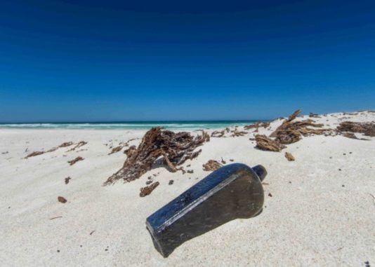 1886 Message in a Bottle is oldest ever found (Picture) 1886 Message in a Bottle is oldest ever found (Picture)
