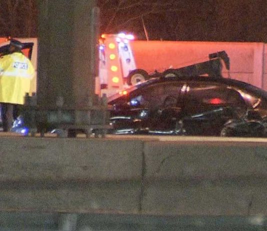 One dead in crash on Hwy. 401 in Pickering One dead in crash on Hwy. 401 in Pickering