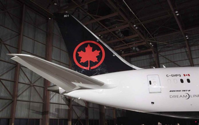 Air Canada signs deal to buy Aeroplan for $450M