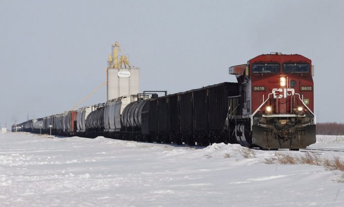 CN and CP both exceed maximum grain revenue limit despite drop in shipments, Report