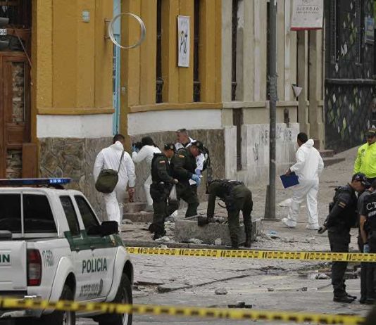 Colombia car bombing: At least 21 people dead, 70 more injured Colombia car bombing: At least 21 people dead, 70 more injured