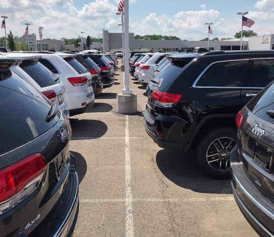 GM, Ford, Toyota and Nissan sales drop while FCA GM, Ford, Toyota and Nissan sales drop while FCA