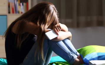 Girls ‘suffer more depression linked to social media’, UCL study finds Girls 'suffer more depression linked to social media', UCL study finds
