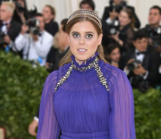 Princess Beatrice jets off for romantic trip with Edoardo Mapelli Mozzi Princess Beatrice jets off for romantic trip with Edoardo Mapelli Mozzi