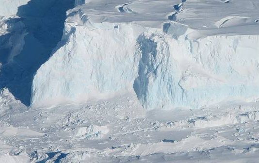 Huge Cavity in Antarctic Glacier Signals Rapid Decay (Reports) Huge Cavity in Antarctic Glacier Signals Rapid Decay (Reports)
