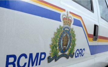 Pilot killed in northern Alberta air show plane crash, Report Pilot killed in northern Alberta air show plane crash, Report