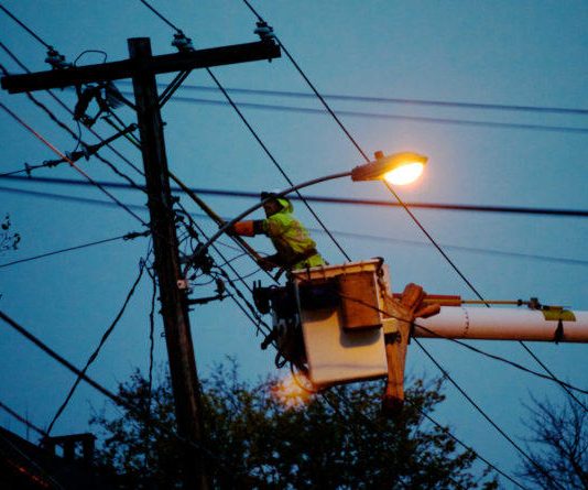 Wind storm outages: Over 100000 People Are Without Power Wind storm outages: Over 100000 People Are Without Power
