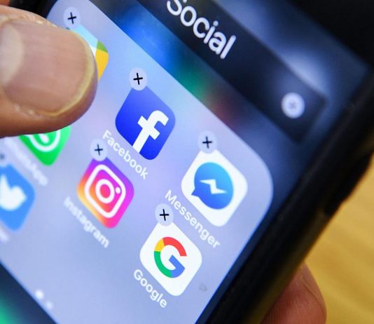 Facebook’s Twitter account hacked by a Saudi-based group Facebook's Twitter account hacked by a Saudi-based group