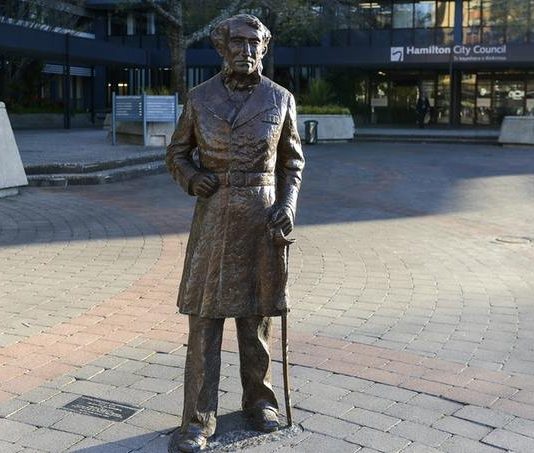 New Zealand Removes Statue of British Naval Officer After Maori Tribe Request New Zealand Removes Statue of British Naval Officer After Maori Tribe Request