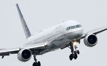 Smoking, maskless man forces flight to land in Winnipeg, Report Smoking, maskless man forces flight to land in Winnipeg, Report