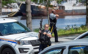 Bridgewater Police continue to search for suspect after officer stabbed, Report Bridgewater Police continue to search for suspect after officer stabbed, Report