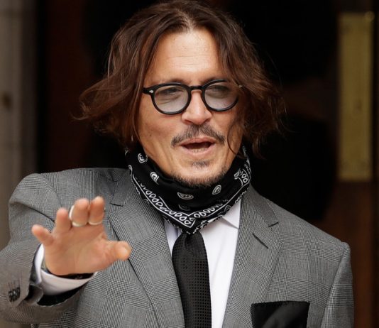 Johnny Depp tells court Amber Heard threw ‘haymaker’ punch at him, Report Johnny Depp tells court Amber Heard threw ‘haymaker’ punch at him, Report