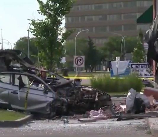 Three people killed after vehicle crashes into south Edmonton Starbucks Three people killed after vehicle crashes into south Edmonton Starbucks