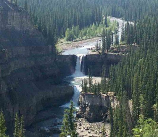 Three family members drown at popular waterfall in central Alberta Three family members drown at popular waterfall in central Alberta