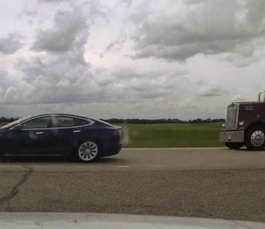 Sleeping driver of speeding Tesla on Alberta highway faces criminal charge, Report Sleeping driver of speeding Tesla on Alberta highway faces criminal charge, Report