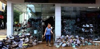 Three dead as rare storm hits central Greece Three dead as rare storm hits central Greece