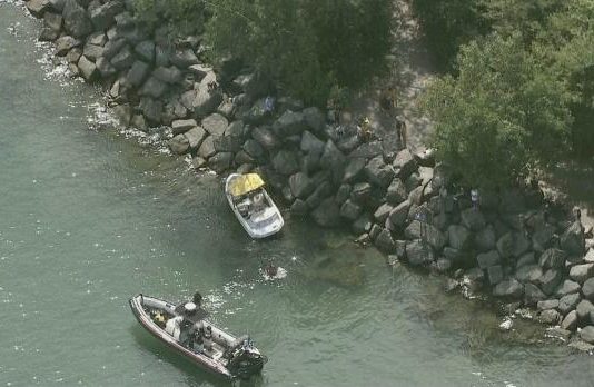 Woodbine Beach: One dead, six injured after boat crashes into rocks Woodbine Beach: One dead, six injured after boat crashes into rocks