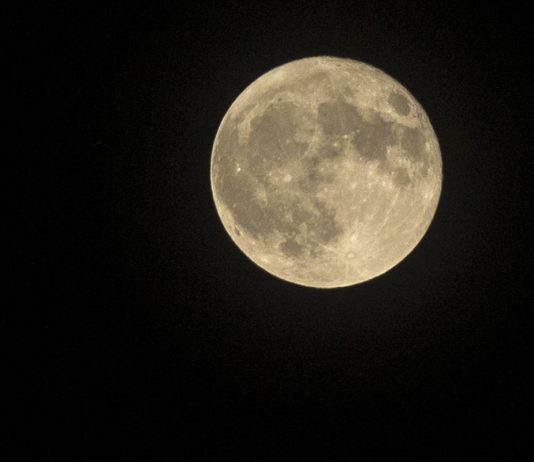 First blue moon on Halloween in 19 years, Report First blue moon on Halloween in 19 years, Report