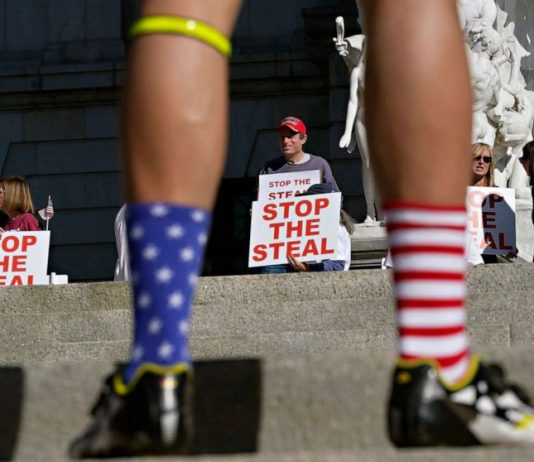 Trump-Biden transition live updates: Pa. announces 10,000 ballots subject of Trump campaign lawsuit Trump-Biden transition live updates: Pa. announces 10,000 ballots subject of Trump campaign lawsuit