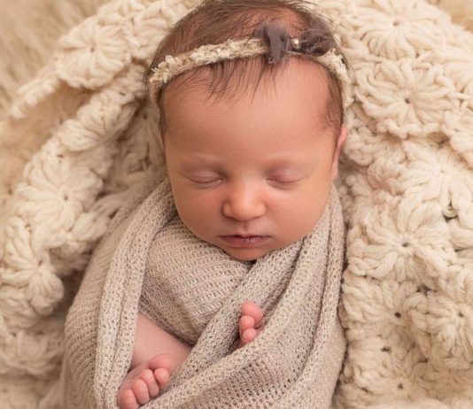 Baby born from embryo that had been frozen for 27 years, Report Baby born from embryo that had been frozen for 27 years, Report