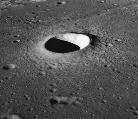 Moon has way (way) more craters than we thought (Study) Moon has way (way) more craters than we thought (Study)