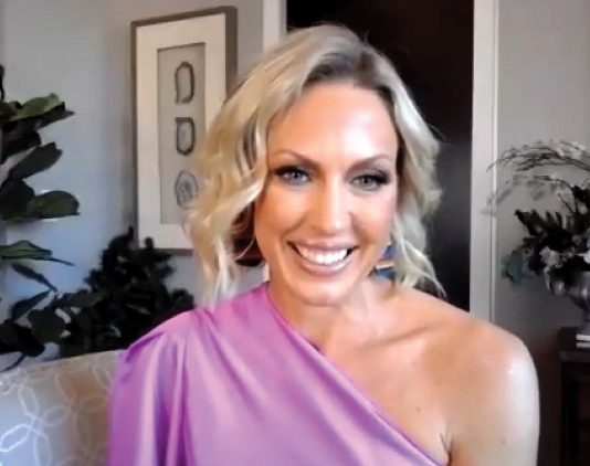 ‘RHOC’ Star Braunwyn Windham: I’m a lesbian(Watch) 'RHOC' Star Braunwyn Windham: I'm a lesbian(Watch)