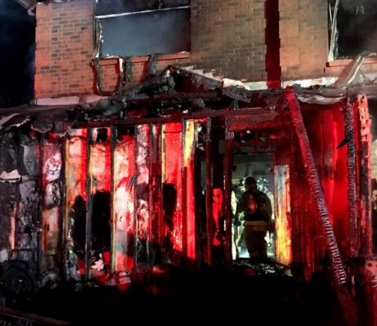 Two people found unresponsive after blaze at Kanata home: Ottawa Fire Services Two people found unresponsive after blaze at Kanata home: Ottawa Fire Services