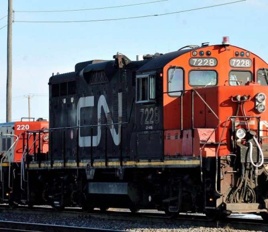 CN worker dies crushed by train in Montreal, Report CN worker dies crushed by train in Montreal, Report