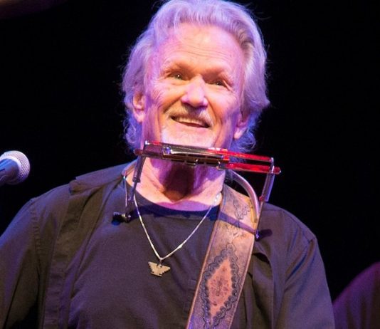 Country star Kris Kristofferson quietly bows out, Report Country star Kris Kristofferson quietly bows out, Report