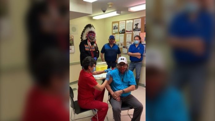 First COVID-19 vaccines administered in Manitoba First Nations communities, Report