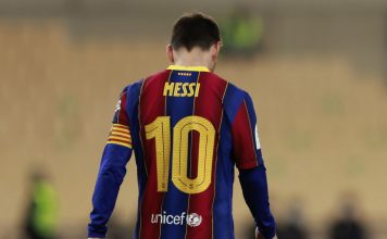 Leo Messi shown red card in Spanish Super Cup final against Athletic (Video) Leo Messi shown red card in Spanish Super Cup final against Athletic (Video)