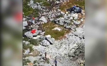 Coast Guard rescues three Cubans from deserted island where they lived off coconuts for 33 days Coast Guard rescues three Cubans from deserted island where they lived off coconuts for 33 days