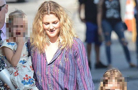 Drew Barrymore Shares Rare Family Photos of Daughters Frankie and Olive: ‘Wrapped Up in Love’ (Picture) Drew Barrymore Shares Rare Family Photos of Daughters Frankie and Olive: 'Wrapped Up in Love' (Picture)