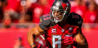 Former NFL wide receiver Vincent Jackson found dead at age of 38 Former NFL wide receiver Vincent Jackson found dead at age of 38