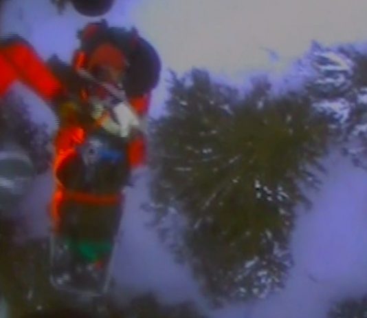 Skier airlifted to safety after being mauled by bear (Video) Skier airlifted to safety after being mauled by bear (Video)