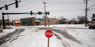 Texas power outages Update: Food, water problems mount, officials have few answers Texas power outages Update: Food, water problems mount, officials have few answers
