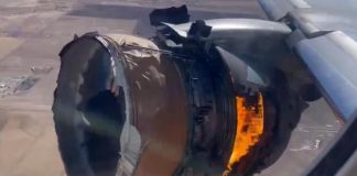 United Airlines passengers share reactions to midair engine explosion (Video) United Airlines passengers share reactions to midair engine explosion