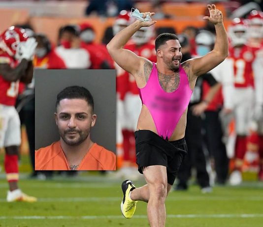 Yuri Andrade: Florida man who ran on field at Super Bowl arrested, charged by police Yuri Andrade: Florida man who ran on field at Super Bowl arrested, charged by police