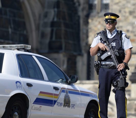 Girl dead, young man in custody after attack in classroom (Report) Girl dead, young man in custody after attack in classroom (Report)