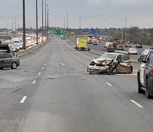 78-year-old woman killed in multi-vehicle crash on Hwy. 401 near Hwy. 400 78-year-old woman killed in multi-vehicle crash on Hwy. 401 near Hwy. 400
