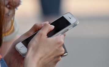 CRTC to allow small wireless carriers to piggyback on Big three networks CRTC puts measures in place to spur more mobile wireless competition for Canadians