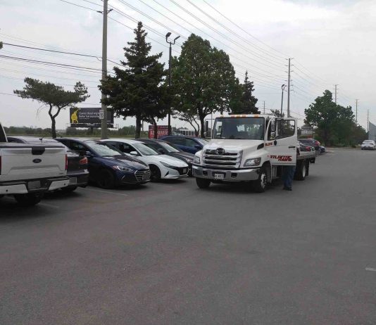 Parents charged after police allege baby left alone in overheated vehicle in Mississauga, Report Parents charged after police allege baby left alone in overheated vehicle in Mississauga, Report