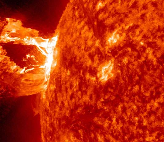 Report: Solar Storms Are Back, Threatening Life as We Know It on Earth Report: Solar Storms Are Back, Threatening Life as We Know It on Earth