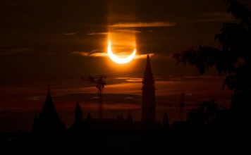 Canada: ‘Ring Of Fire’ Eclipse Creates Amazing Morning Sky Canada: 'Ring Of Fire' Eclipse Creates Amazing Morning Sky