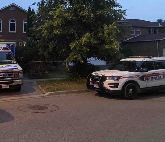 Two people found dead in Richmond Hill home: York police Two people found dead in Richmond Hill home: York police