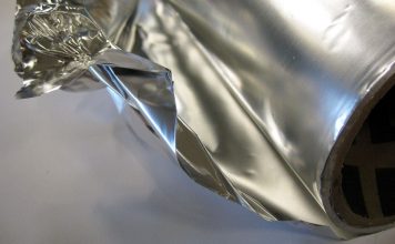 Why does household aluminium foil have one dull side and one shiny side? Why does household aluminium foil have one dull side and one shiny side?